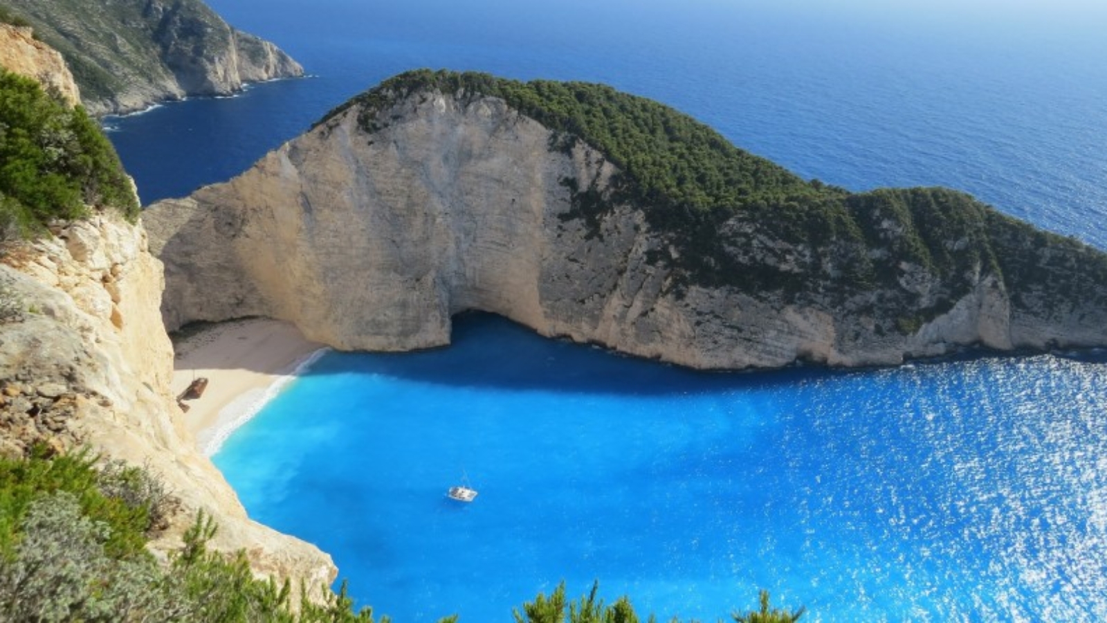 Featured image paradise for holiday